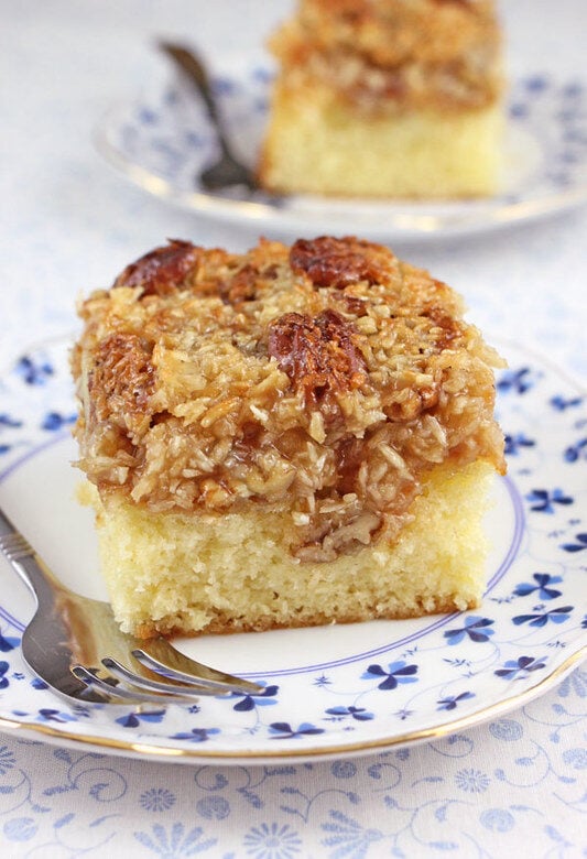 LAZY DAISY CAKE