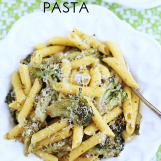 Garlic Oil Sauteed Pasta with Broccoli