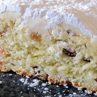 EASY CHRISTMAS STOLLEN