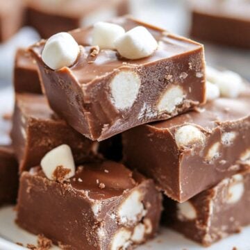 Easy Marshmallow Fudge