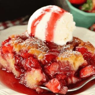 Easy Strawberry Cobbler